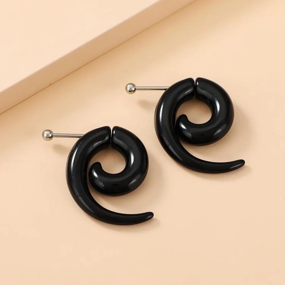 ⭐️ Unisex tribal style twist thread fit faux gauged ⭐️ - Picture 3 of 3